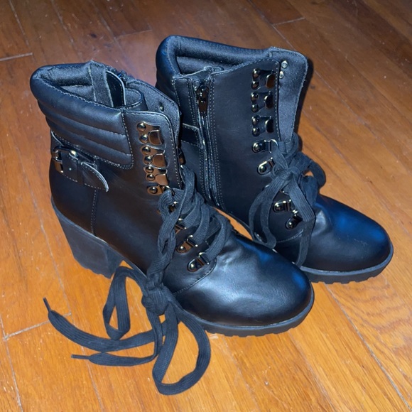 New MIA Brande Heeled Bootie in Black - Picture 3 of 5